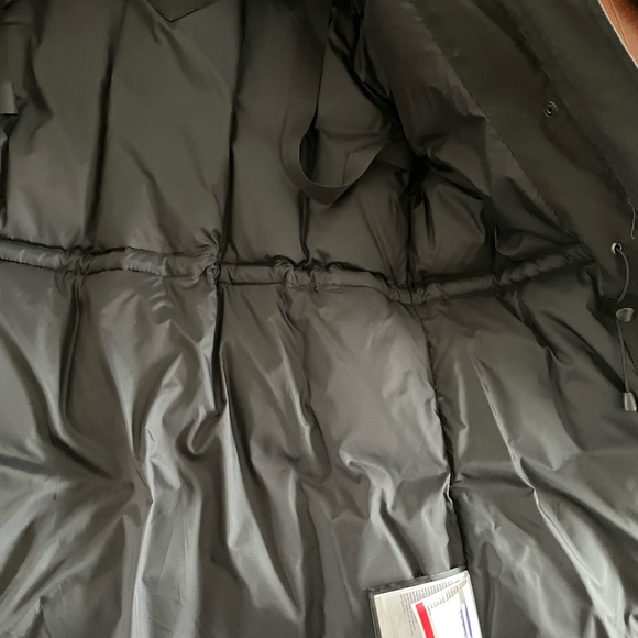 Canada Goose Jacket - Picture 5 of 11